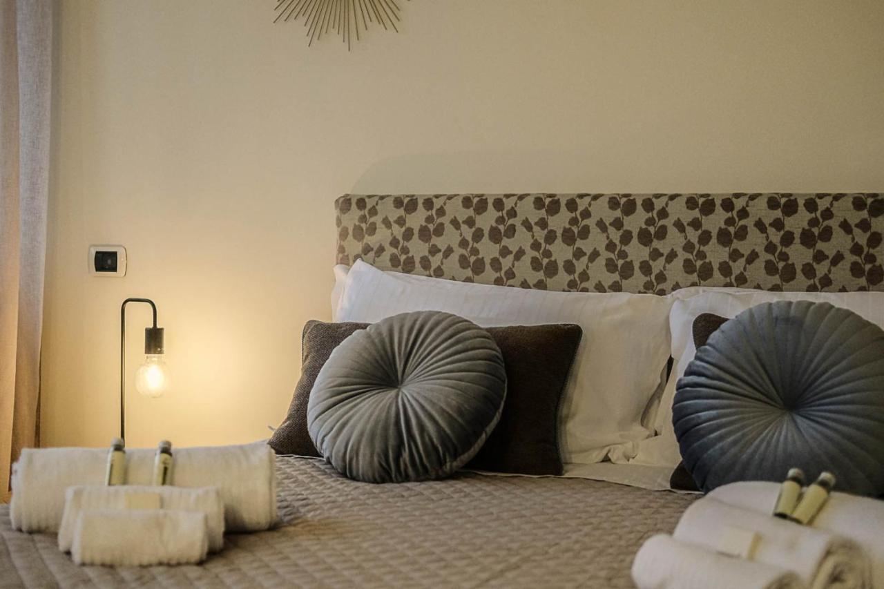 Verona Suites And Rooms מראה חיצוני תמונה